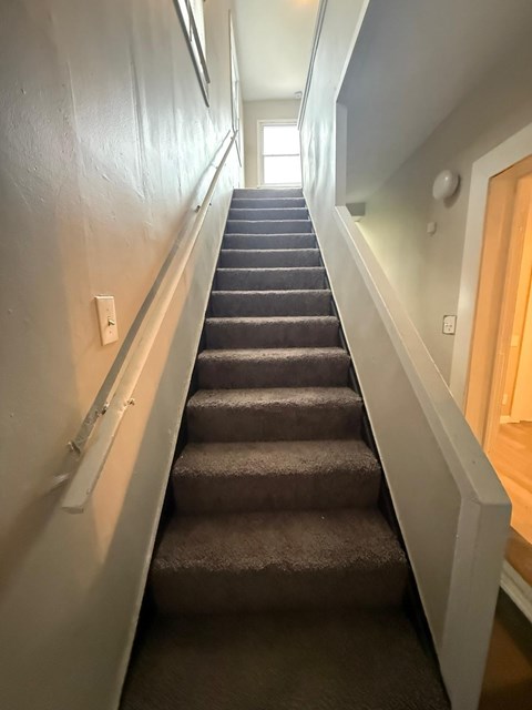 6714 Chambers Avenue 5 Beds Apartment for Rent