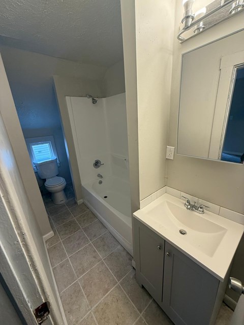 6714 Chambers Avenue 5 Beds Apartment for Rent