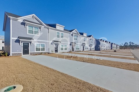2073 Banyon Cir 3 Beds Apartment for Rent