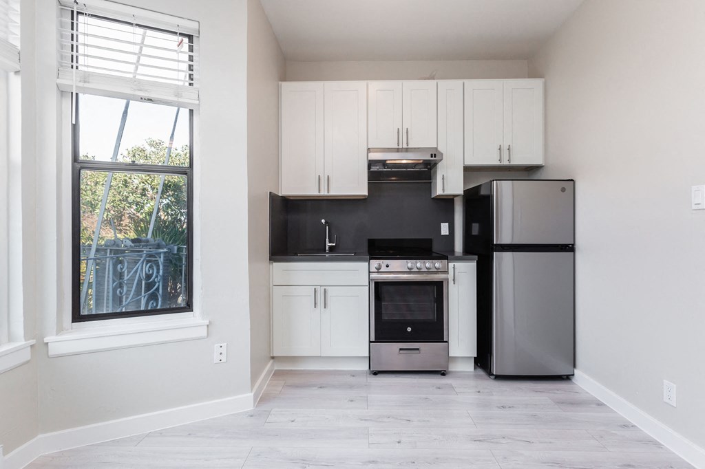 2385 FOLSOM Apartments