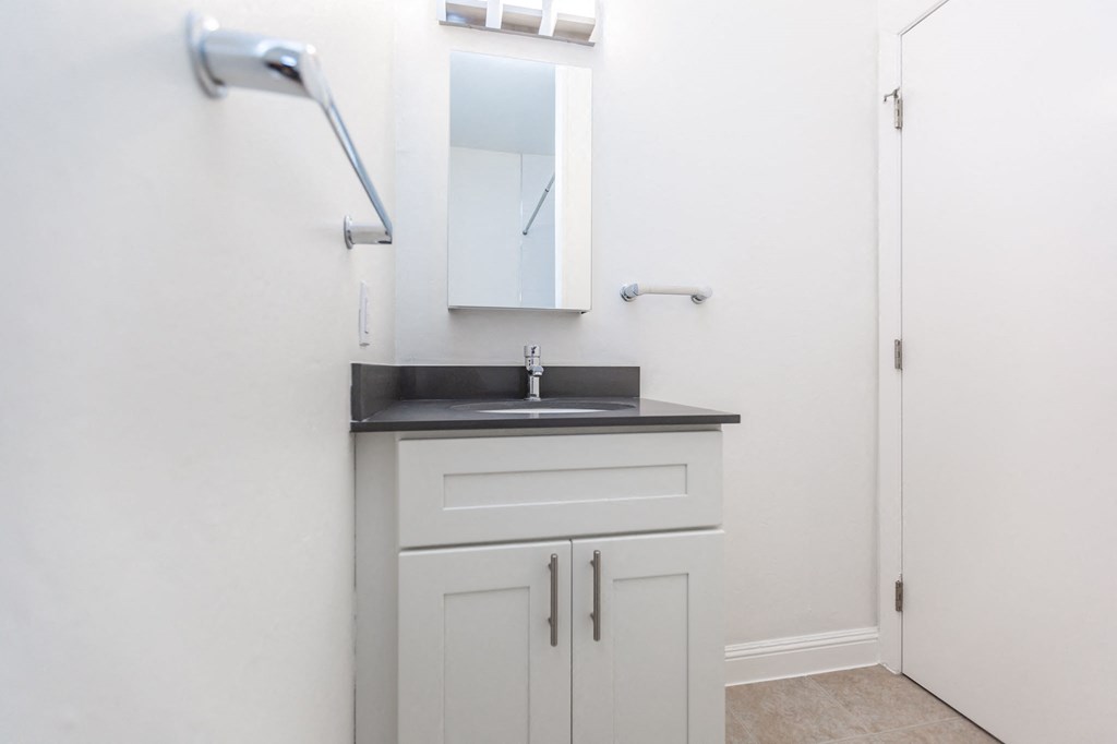 2385 FOLSOM Apartments