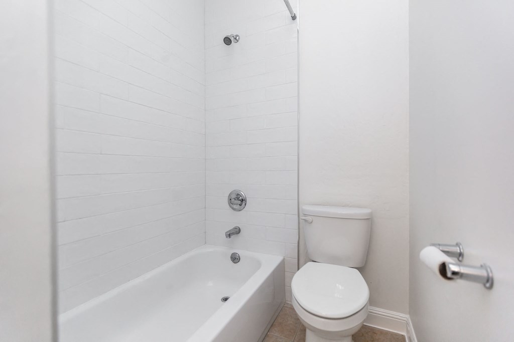 2385 FOLSOM Apartments