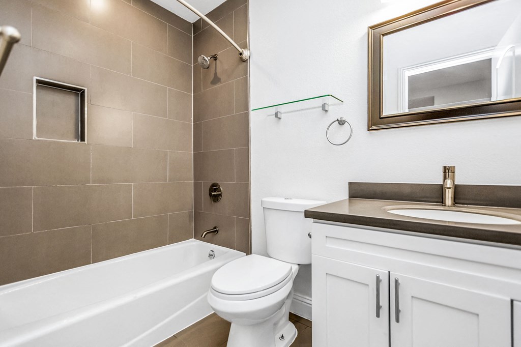 2385 FOLSOM Apartments