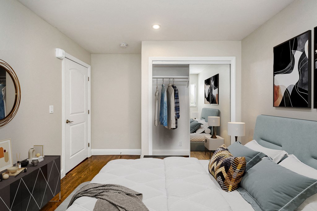2385 FOLSOM Apartments