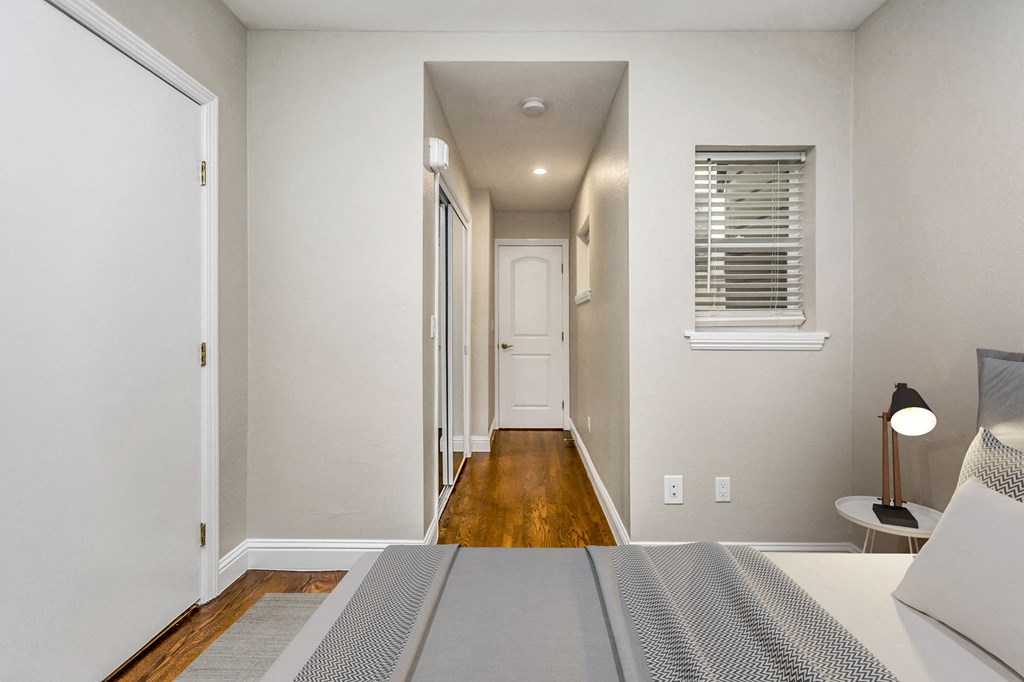 2385 FOLSOM Apartments