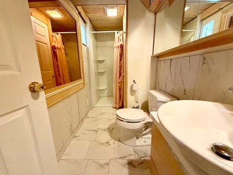 708 Grant Avenue 4 Beds Apartment for Rent