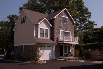 The Village At Maple Pointe