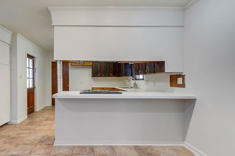 113 Aberdeen Dr. 5 Beds Apartment for Rent