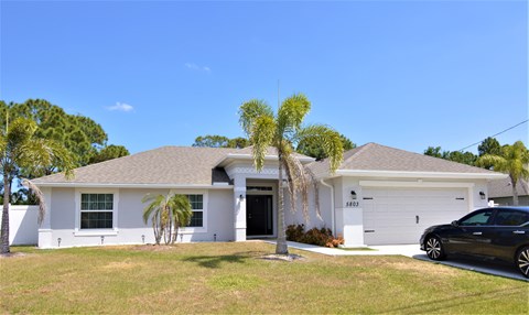 CL- 5803 NW Basswood Dr 4 Beds Apartment for Rent