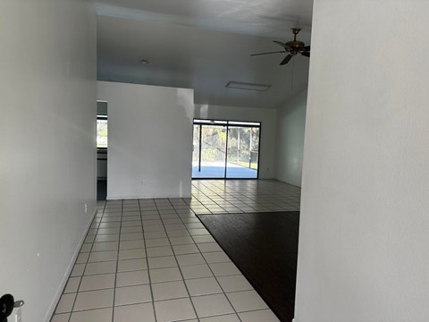 ELM - 2562 SW Kenilworth 3 Beds Apartment for Rent