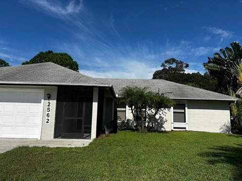 ELM - 2562 SW Kenilworth 3 Beds Apartment for Rent