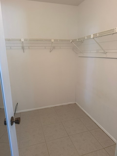 1131 SE Parrish Court 2 Beds Apartment for Rent