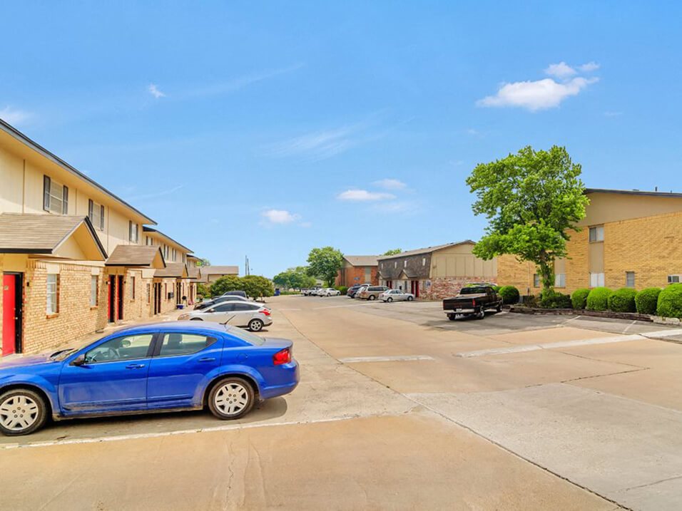 Photos and Video of Auburn Place in Stephenville , TX