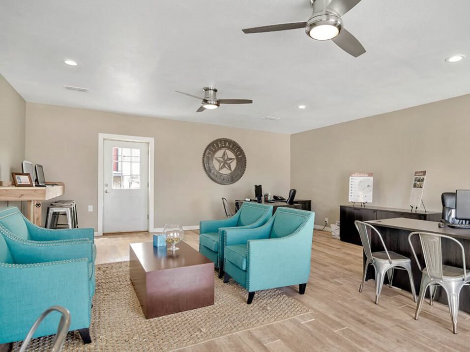 Photos and Video of Auburn Place in Stephenville , TX