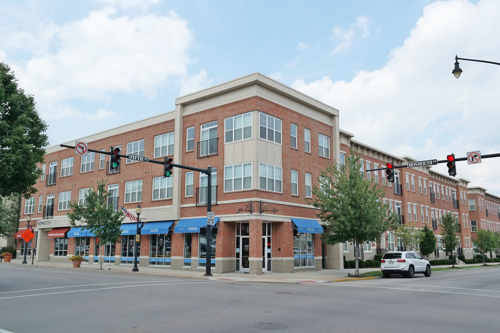 Apartments in Newport, KY Monmouth Row Apartments Home
