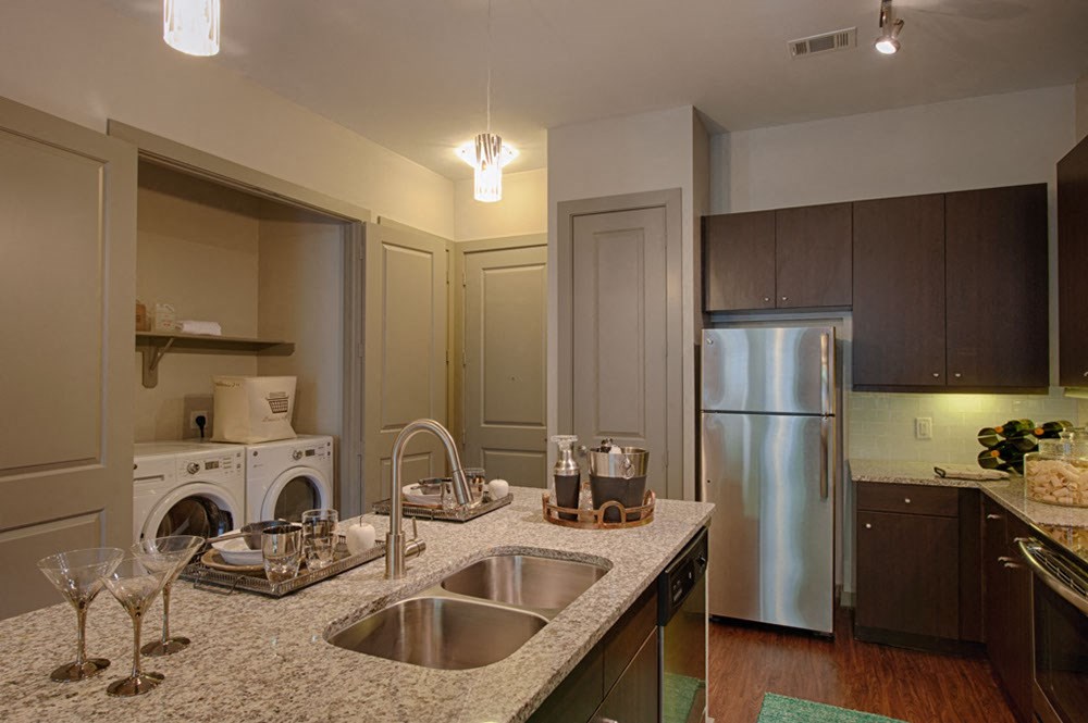 Astor Tanglewood Apartments, 502 South Post Oak Ln, Houston, TX RENTCafé