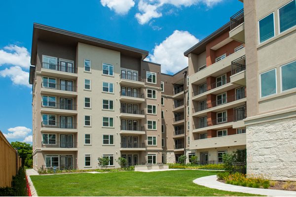 Astor Tanglewood Apartments 502 South Post Oak Ln Houston Tx Rentcafe
