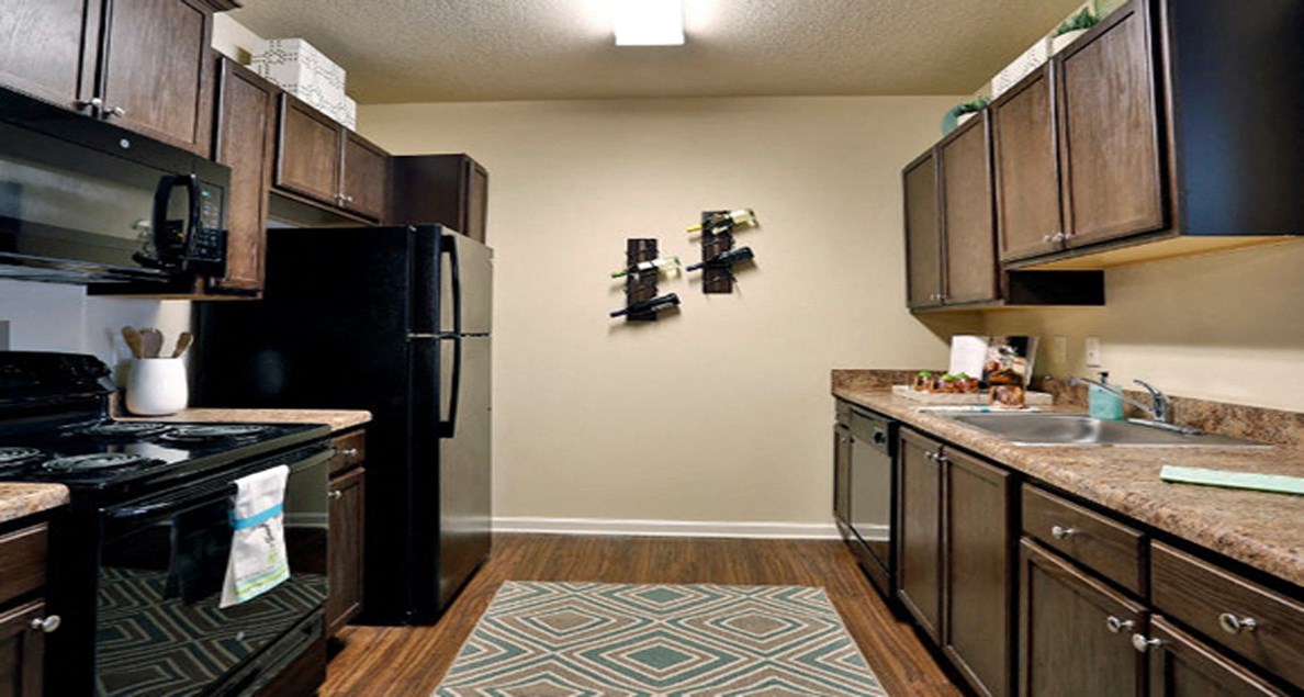 The Columns At Coldbrook Station Apartments, 501 Old Richmond Road