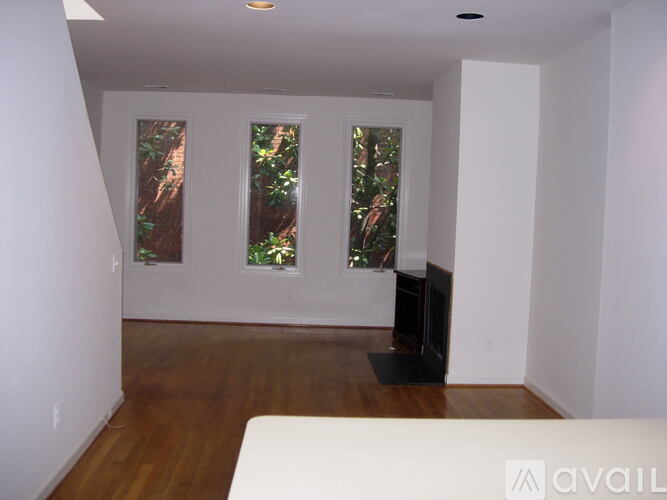Source URL: https://prod-avail.s3.amazonaws.com/public_images/31055939/listing/2nd_floor_family_Rm.jpg