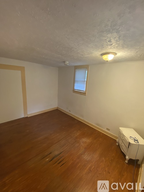 Source URL: https://prod-avail.s3.amazonaws.com/public_images/31287835/listing/IMG_1487.jpg