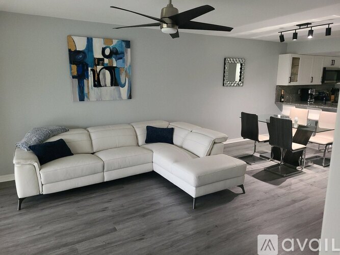 Source URL: https://prod-avail.s3.amazonaws.com/public_images/31283409/listing/IMG_4067.jpg