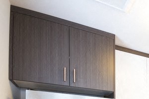 Kitchen 2 with dark modern wooden cabinets and stainless steel appliances - Photo Gallery 5