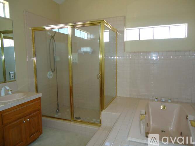 Source URL: https://prod-avail.s3.amazonaws.com/public_images/41779594/listing/5-MASTER-bathroom-jacuzzi.jpg
