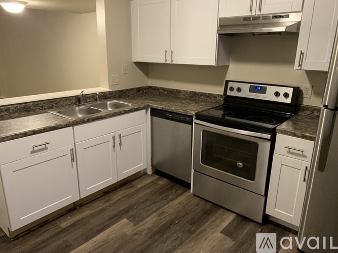 Source URL: https://prod-avail.s3.amazonaws.com/public_images/33130557/listing/IMG_9014.HEIC.jpg