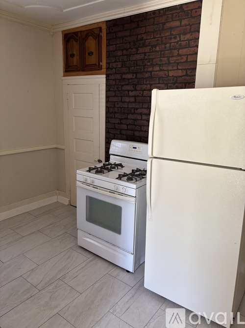 Source URL: https://prod-avail.s3.amazonaws.com/public_images/41757090/listing/IMG_3327.jpeg