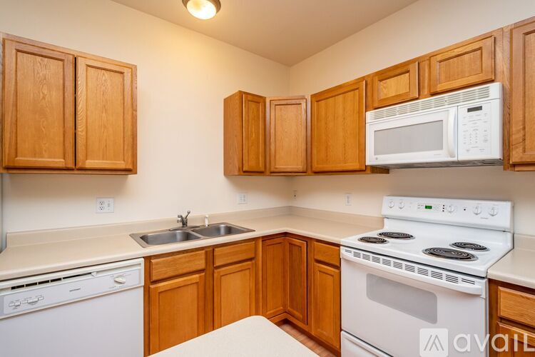Source URL: https://prod-avail.s3.amazonaws.com/public_images/34341735/listing/3108_Kitchen_2.jpeg