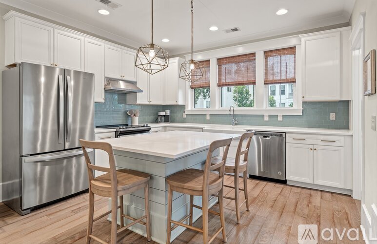 Source URL: https://prod-avail.s3.amazonaws.com/public_images/35511414/listing/06-958_Key_Colony-4.jpg