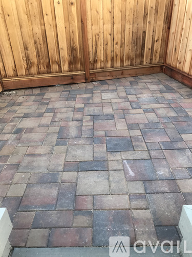 Source URL: https://prod-avail.s3.amazonaws.com/public_images/36136791/listing/IMG_4894.jpg
