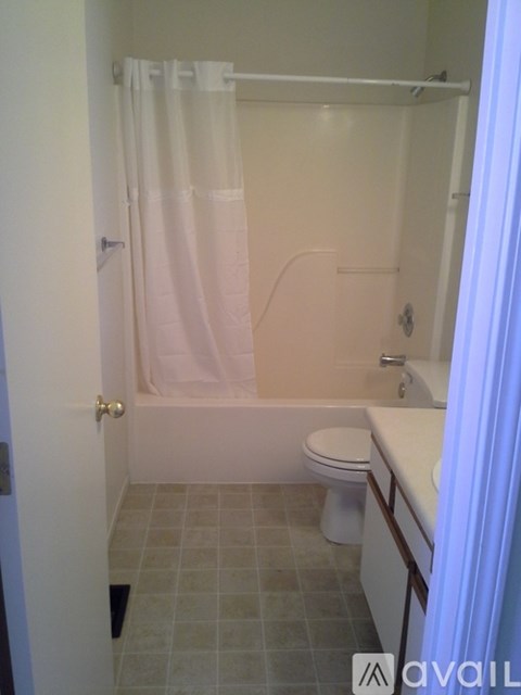 Source URL: https://prod-avail.s3.amazonaws.com/public_images/36548456/listing/410-2nd_Bath.jpg