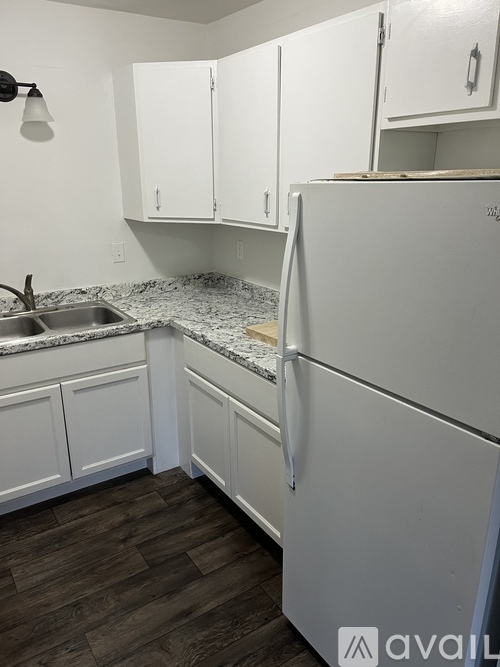 Source URL: https://prod-avail.s3.amazonaws.com/public_images/36758511/listing/1B183150-1F9A-4655-A53A-98E1608AC4AF.jpeg