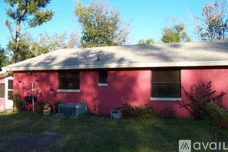Source URL: https://prod-avail.s3.amazonaws.com/public_images/37148633/listing/2-2_HOUSE_2006-2007_059.jpg