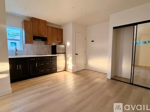Source URL: https://prod-avail.s3.amazonaws.com/public_images/41717372/listing/714_Philly-2.jpg