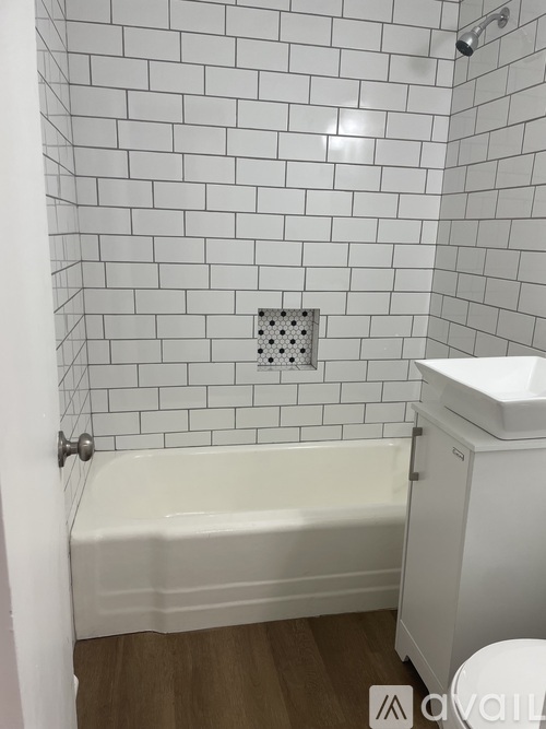 Source URL: https://prod-avail.s3.amazonaws.com/public_images/38128330/listing/IMG_2498.jpg