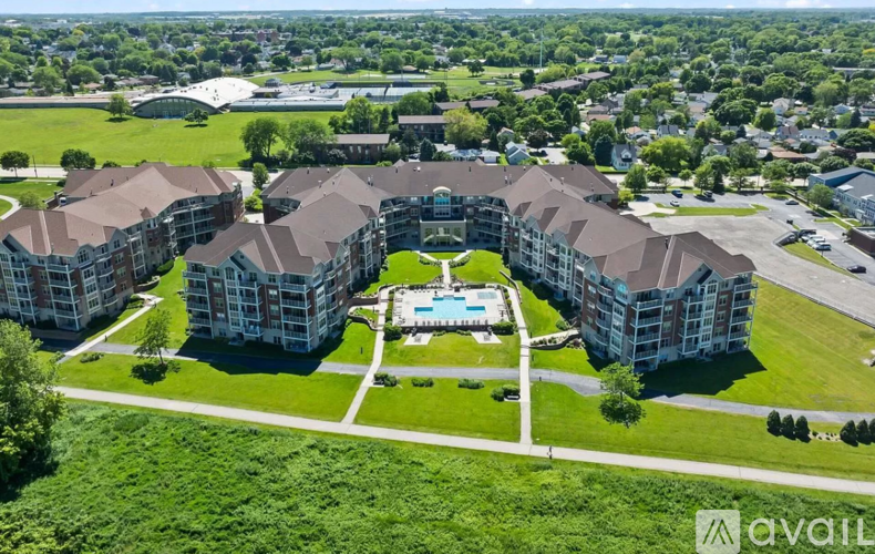 Source URL: https://prod-avail.s3.amazonaws.com/public_images/38509184/listing/Landing_Lakeside.PNG
