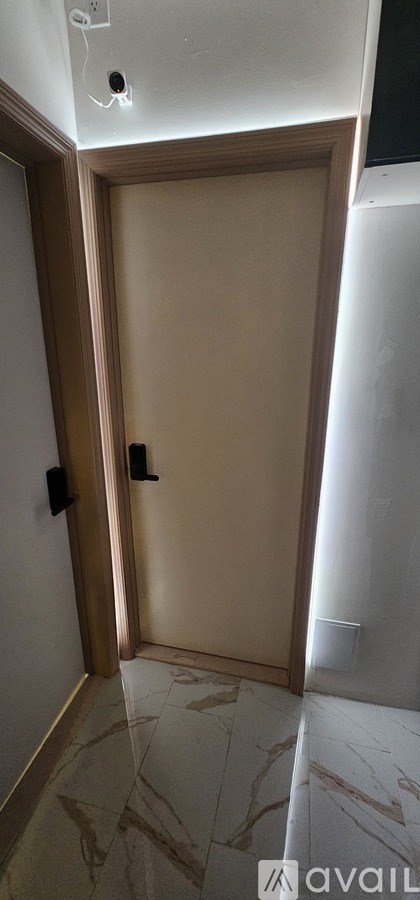 Source URL: https://prod-avail.s3.amazonaws.com/public_images/39372499/listing/20241119_161338.jpg