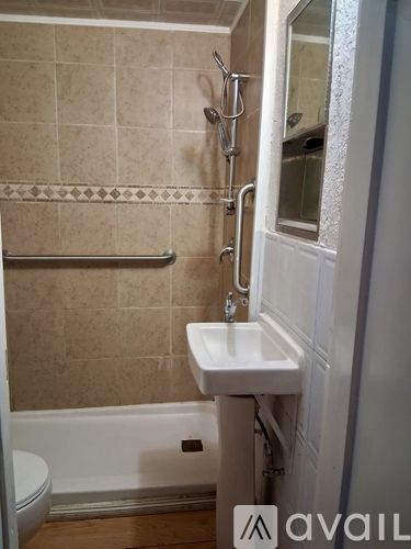 Source URL: https://prod-avail.s3.amazonaws.com/public_images/41483439/listing/5bbb3d66-b3fb-4f6a-b2ca-457b2504611b.jpg