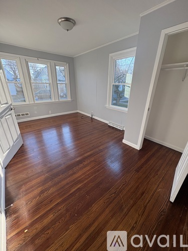 Source URL: https://prod-avail.s3.amazonaws.com/public_images/41795444/listing/121_School_Bedroom_1-2.jpeg