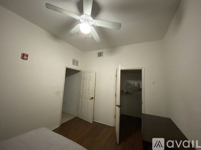 Source URL: https://prod-avail.s3.amazonaws.com/public_images/40053640/listing/IMG_2558.jpeg