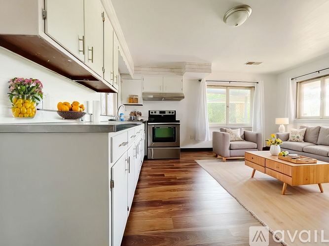 Source URL: https://prod-avail.s3.amazonaws.com/public_images/40021883/listing/305-HALF-S-MANNING-6_-_Living_Room_-_Scandinavian_-_3.jpg