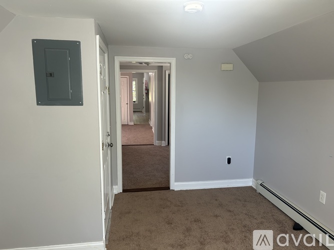 Source URL: https://prod-avail.s3.amazonaws.com/public_images/41419900/listing/IMG_4172.jpeg
