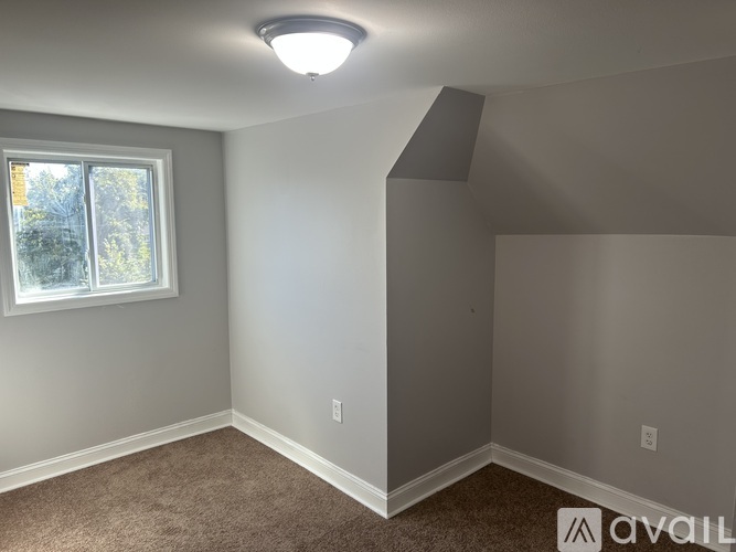 Source URL: https://prod-avail.s3.amazonaws.com/public_images/41419901/listing/IMG_4171.jpeg