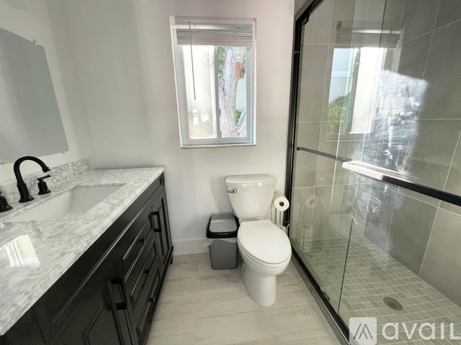 Source URL: https://prod-avail.s3.amazonaws.com/public_images/41453028/listing/Z217_17.jpg