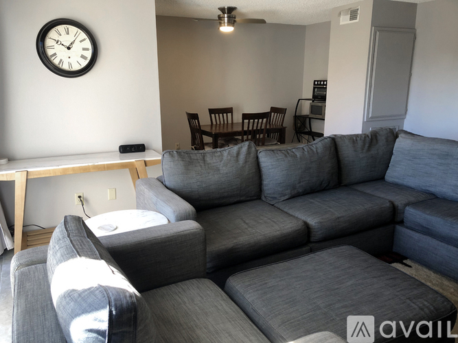 Source URL: https://prod-avail.s3.amazonaws.com/public_images/41679545/listing/Living_Room_03_CC_800x600.jpg