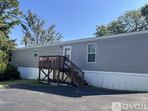 3951 South Mentor Avenue 3 Beds Apartment for Rent