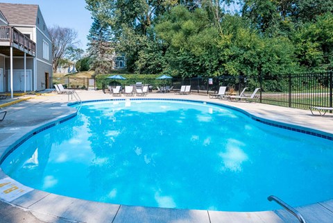 A small pool with a yellow line in the middle.