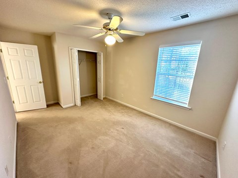 168 Birkhall Circle 4 Beds Apartment for Rent